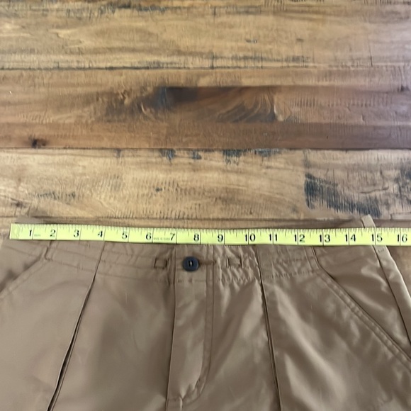 PATAGONIA capris, size 4 , saddle brown - Picture 4 of 7